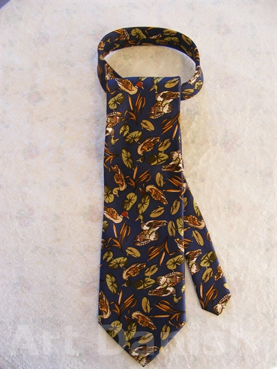 29123 SLIPS 1,40 cm lång, 10 cm bred.   Nye brede slips  new wide ties