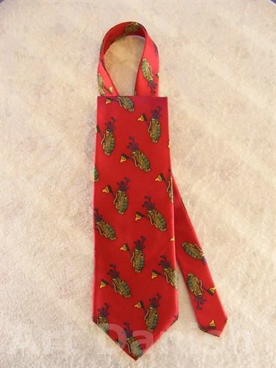 29134 SLIPS 1,40 cm lång, 10 cm bred.   Nye brede slips   new wide ties